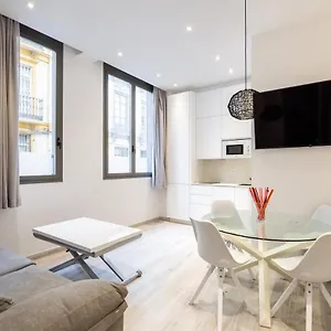 Minty - La Merced Apartamento